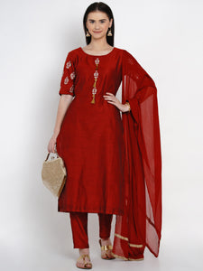 Maroon Chanderi Embroidered Kurta With Pant And Dupatta-WRS395